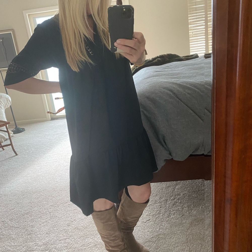 nwt black 3/4 sleeve flowing dress